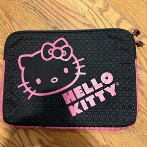 16in x 11.5in Hello Kitty Laptop Sleeve with zipper